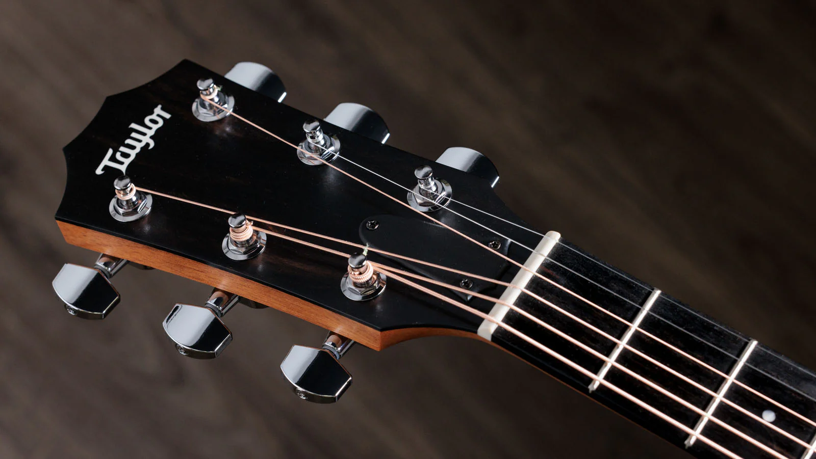 TAYLOR 210CE GUITARRA ELECTROACUSTICA DREADNOUGHT - Image 10