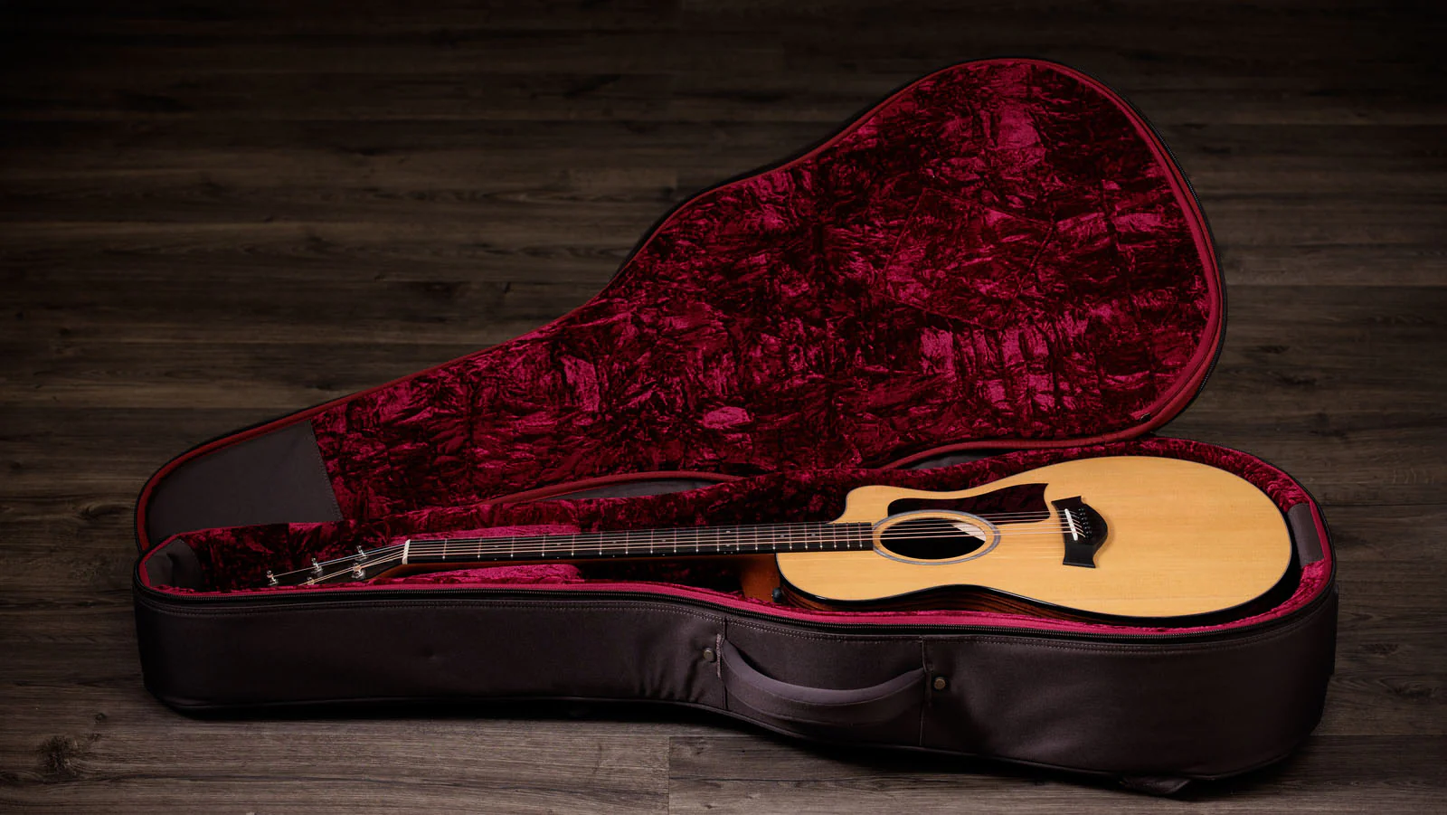 TAYLOR 212CE PLUS GUITARRA ELECTROACUSTICA GRAN CONCIERTO - Image 9