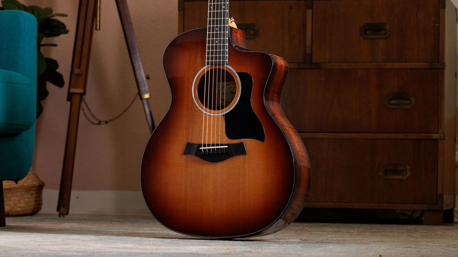 TAYLOR 214CE-K SB PLUS GUITARRA ELECTROACUSTICA GRAN AUDITORIO SUNBURST - Image 13