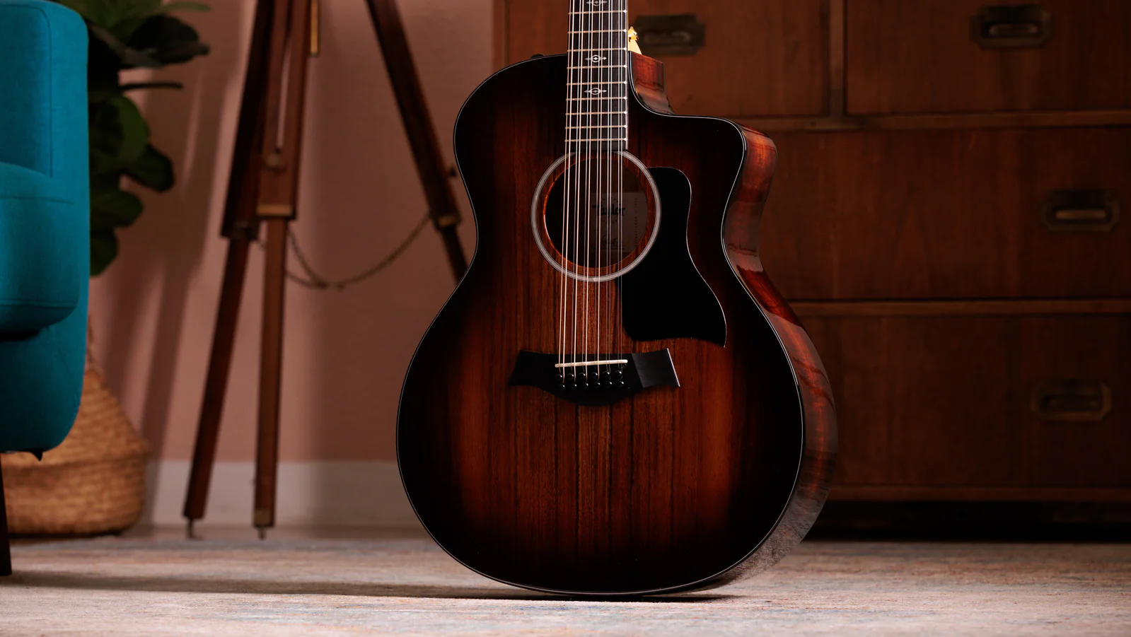 TAYLOR 264CE K DLX GUITARRA ELECTROACUSTICA 12 CUERDAS SHADED EDGE BURST - Image 13