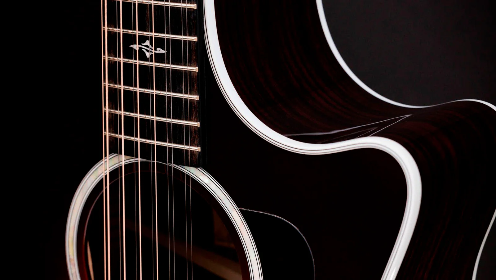 TAYLOR 454CE-12 TB GUITARRA ELECTROACUSTICA GRAN AUDITORIO 12 CUERDAS TOBACCO SUNBURST. - Image 6