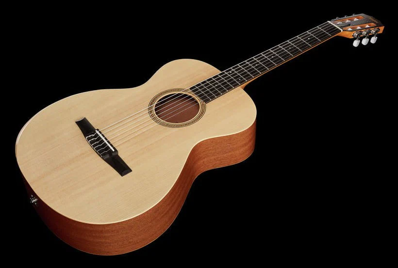 TAYLOR ACADEMY 12E N GUITARRA ELECTROACUSTICA NYLON GRAND CONCERT - Image 10