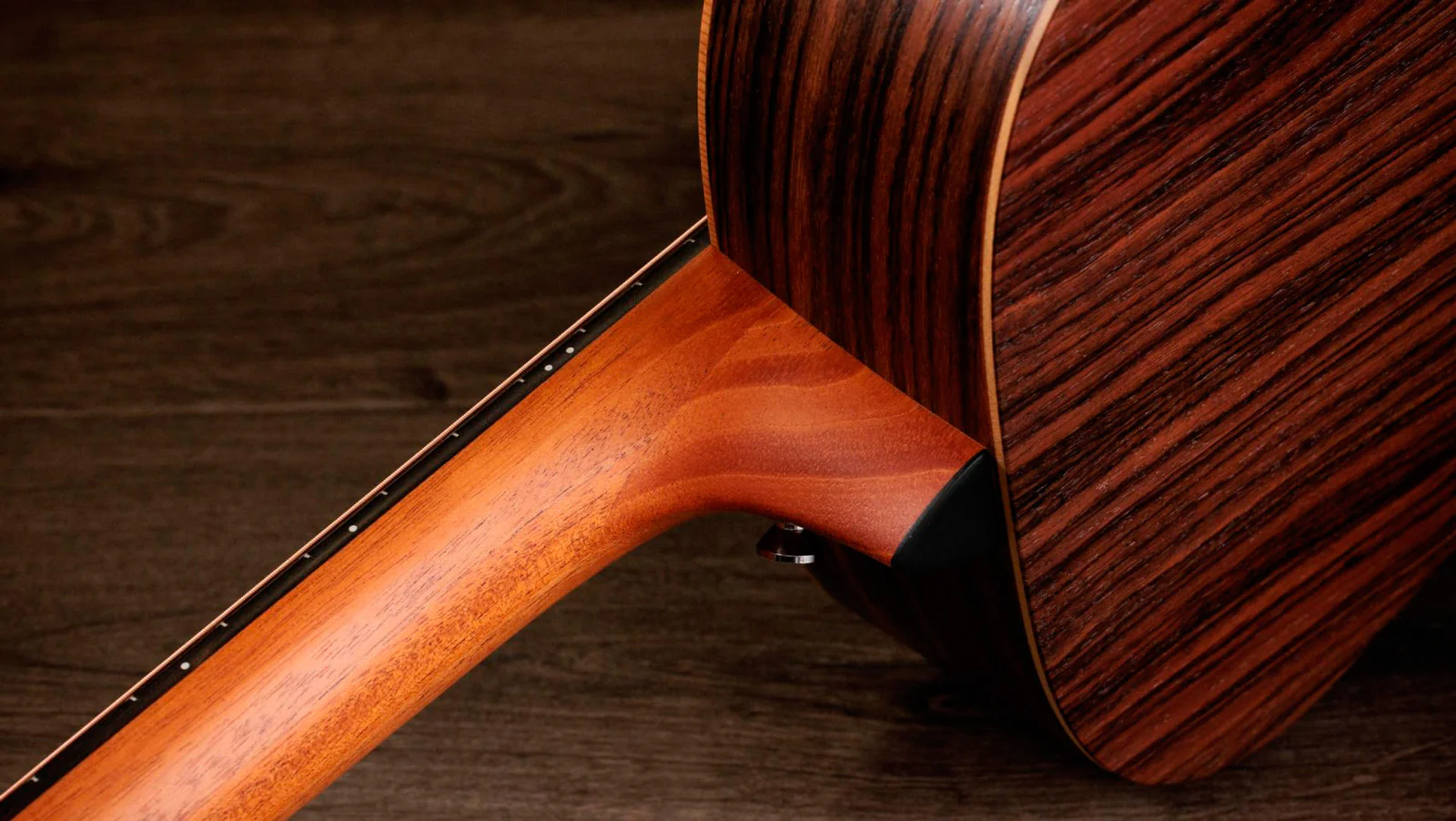 TAYLOR GS MINI E ROSEWOOD SB GUITARRA ELECTROACUSTICA SUNBURST - Image 8