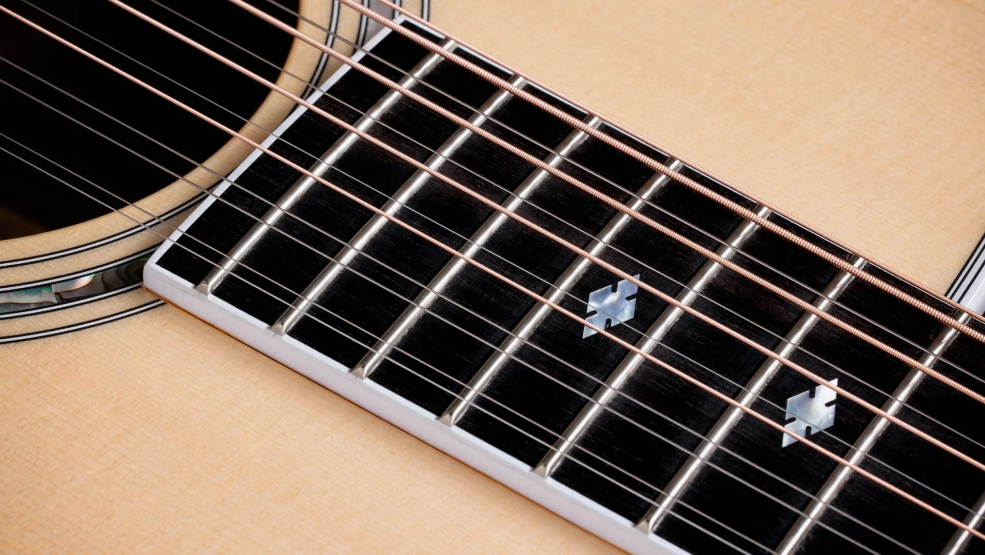TAYLOR LEGACY 855E GUITARRA ELECTROACUSTICA 12 CUERDAS JUMBO - Image 3