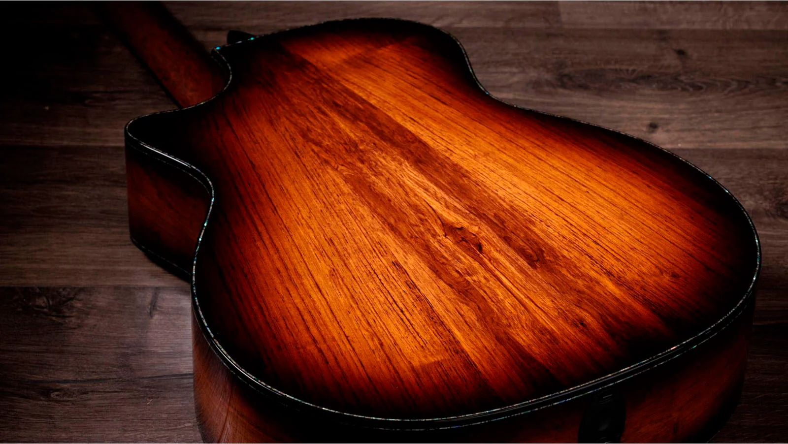 TAYLOR PS54CE GUITARRA ELECTROACUSTICA GRAN AUDITORIO 12 CUERDAS - Image 12