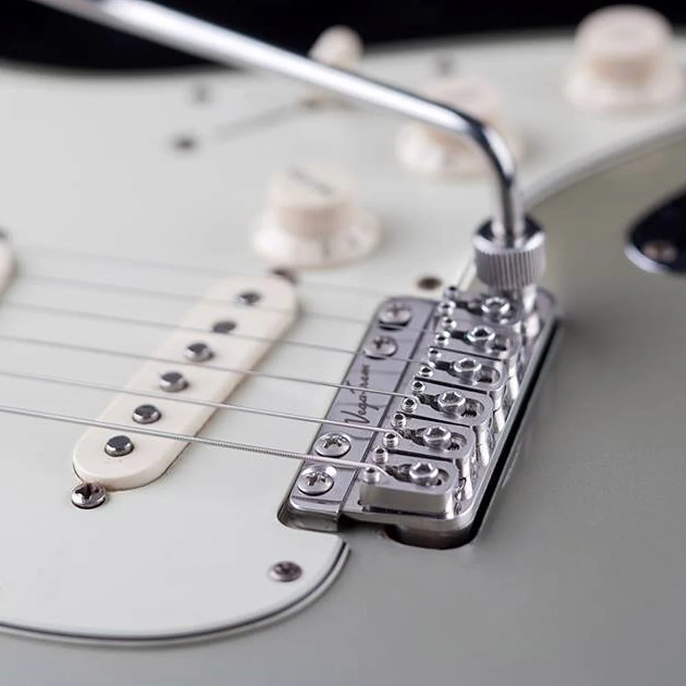 VEGATREM VT1 STANDARD GLOSSY PUENTE GUITARRA 4 AGUJEROS CROMADO - Image 9