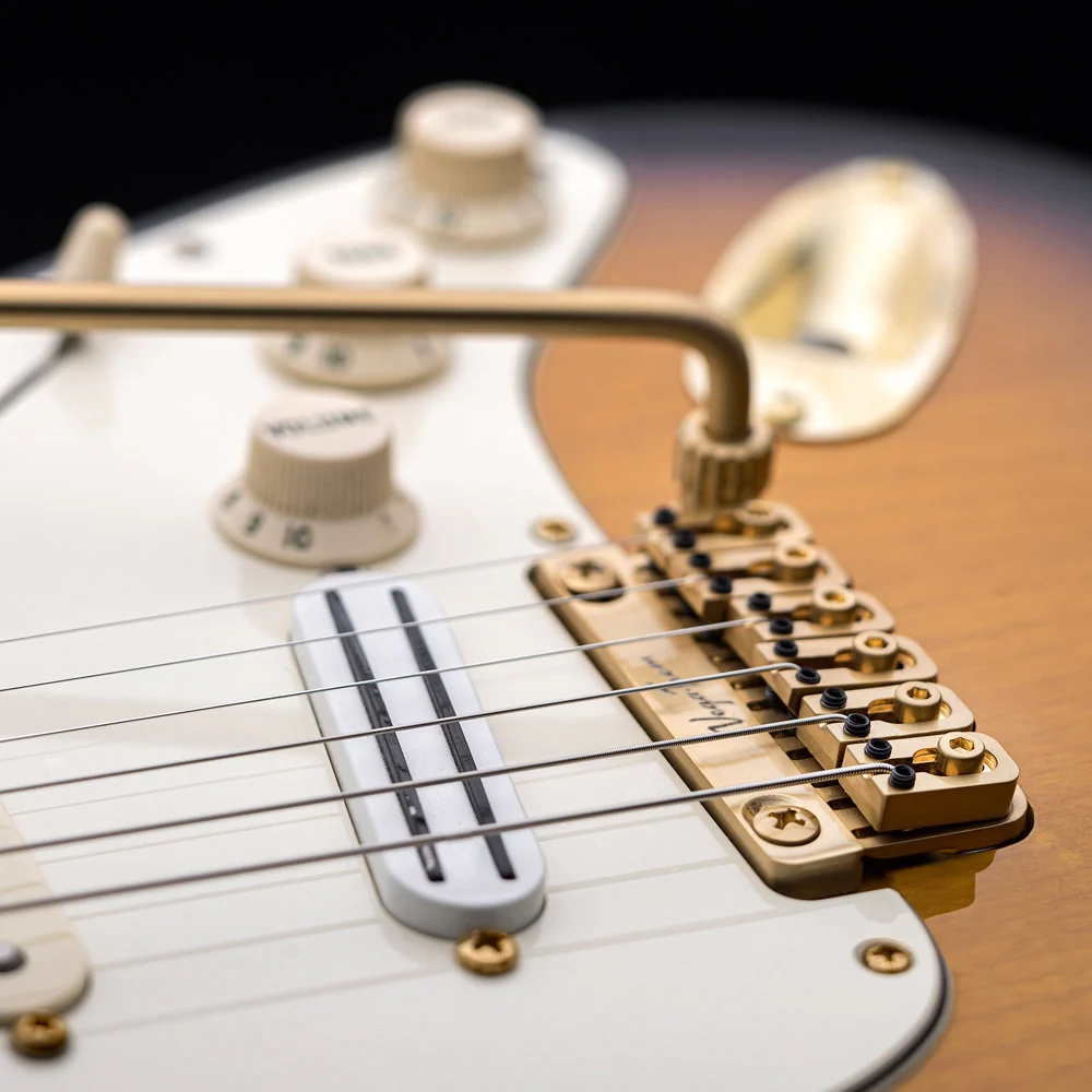 VEGATREM VT1 TWO POINTS GOLD PUENTE GUITARRA 2 AGUJEROS DORADO - Image 9