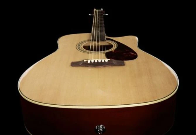 YAMAHA FX370C NT GUITARRA ELECTROACUSTICA DREADNOUGHT NATURAL - Image 19