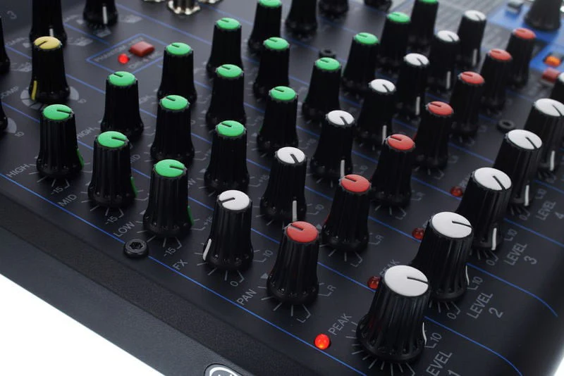 YAMAHA MG10XU MESA DE MEZCLAS ANALOGICA DE 10 CANALES CON EFECTOS Y USB - Image 10