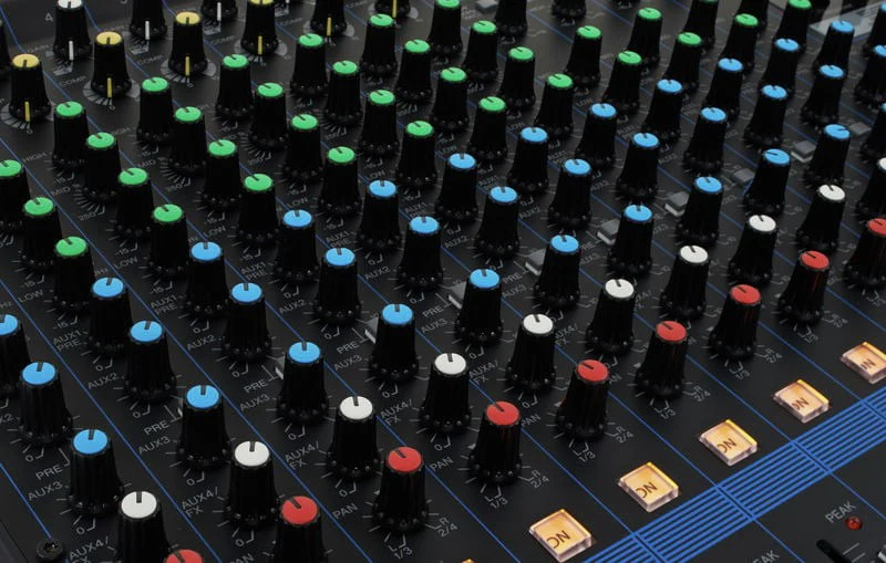 YAMAHA MG16XU MESA DE MEZCLAS ANALOGICA DE 16 CANALES CON EFECTOS Y USB - Image 9