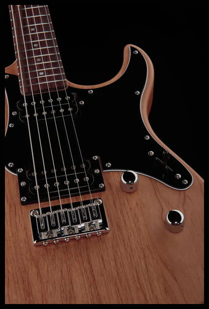 YAMAHA PACIFICA 120H YNS GUITARRA ELECTRICA YELLOW NATURAL SATIN - Image 14