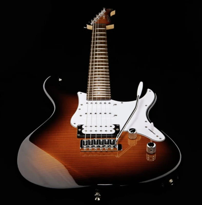 YAMAHA PACIFICA 212VFM TBS GUITARRA ELECTRICA FLAMED MAPLE TOBACCO BROWN SUNBURST - Image 13