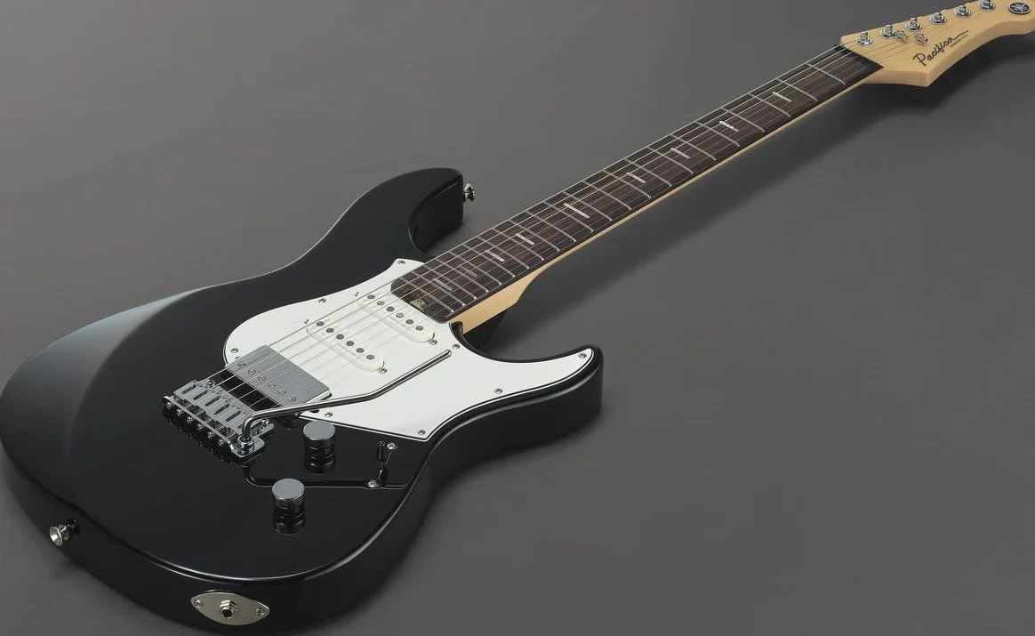 YAMAHA PACSP12 BL PACIFICA STANDARD PLUS RW GUITARRA ELECTRICA NEGRA - Image 4