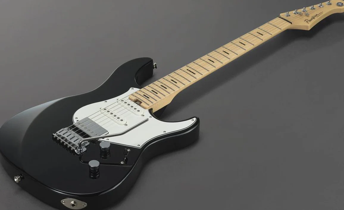YAMAHA PACSP12M BL PACIFICA STANDARD PLUS MN GUITARRA ELECTRICA NEGRA - Image 4
