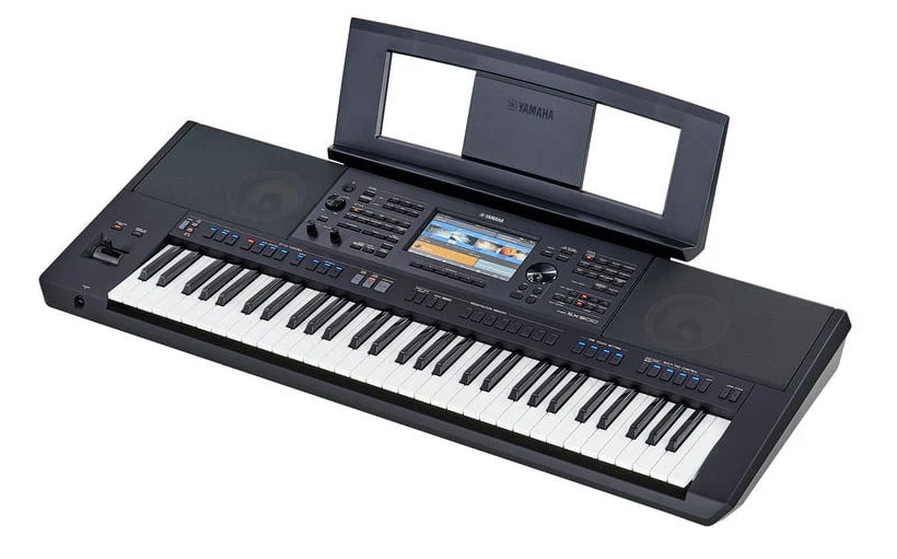 YAMAHA PSR SX900 TECLADO WORKSTATION. - Image 4
