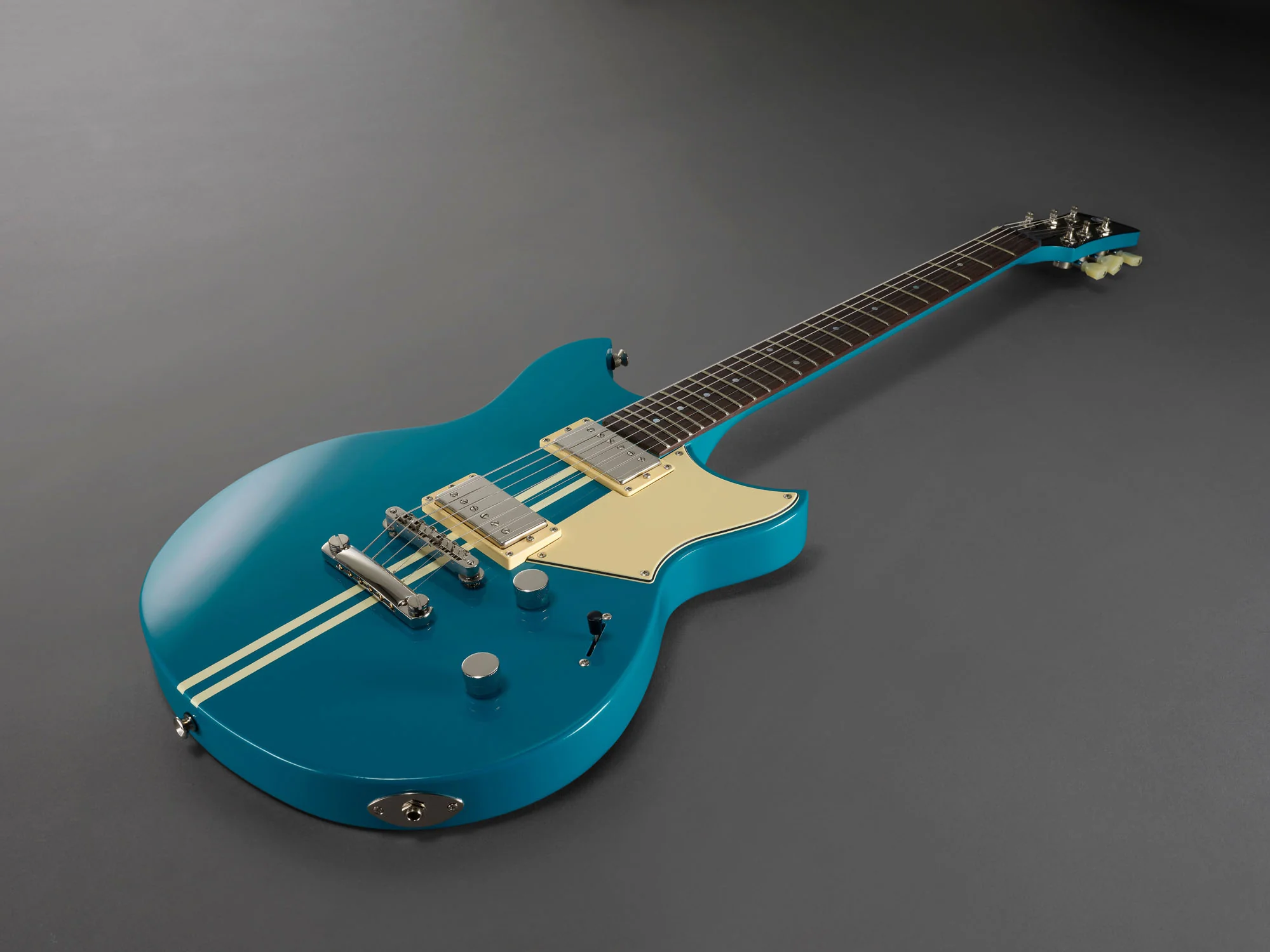 YAMAHA RSE20 SWB REVSTAR ELEMENT GUITARRA ELECTRICA SWIFT BLUE - Image 5