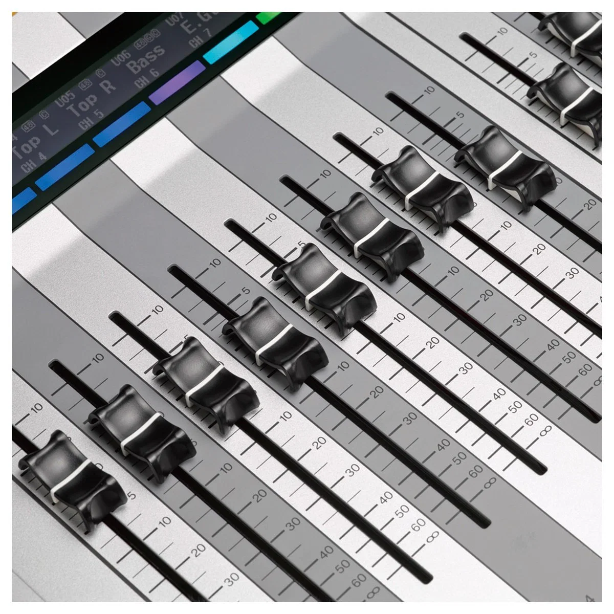 YAMAHA TF3 MESA DE MEZCLAS DIGITAL - Image 14