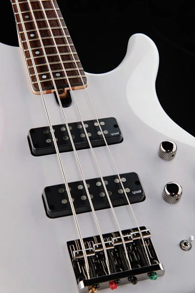 YAMAHA TRBX504 TWH BAJO ELECTRICO TRANSLUCENT WHITE - Image 7
