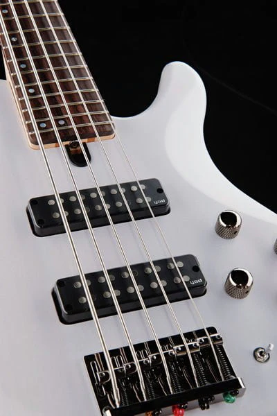 YAMAHA TRBX505 TWH BAJO ELECTRICO 5 CUERDAS TRANSLUCENT WHITE - Image 7