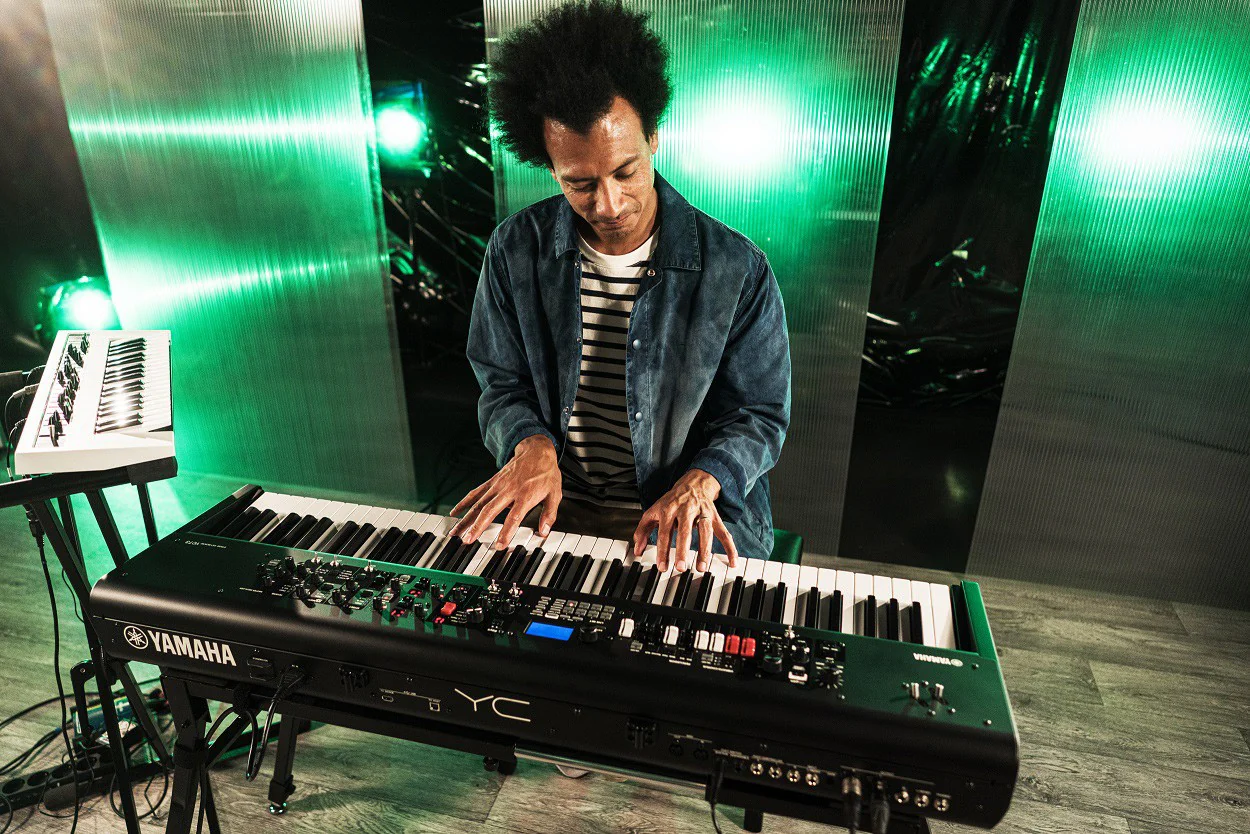 YAMAHA YC73 TECLADO DE ESCENARIO 73 TECLAS - Image 11