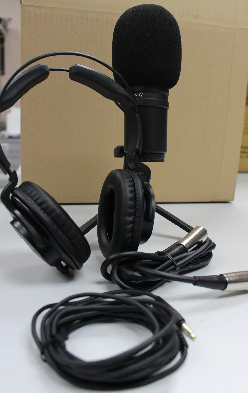 ZOOM ZDM1 PACK ACCESORIOS PARA PODCAST. DEMO.